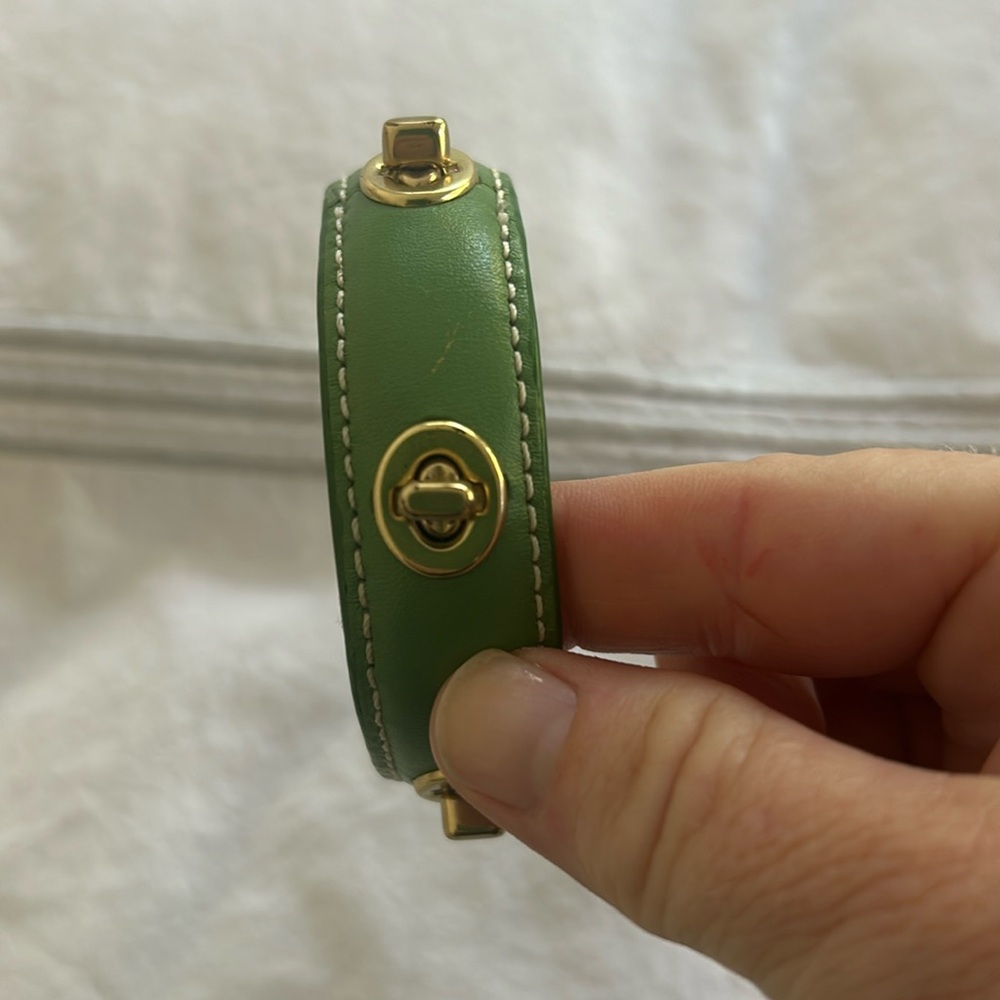 Coach Authentic Green Turnlock Leather Bracelet